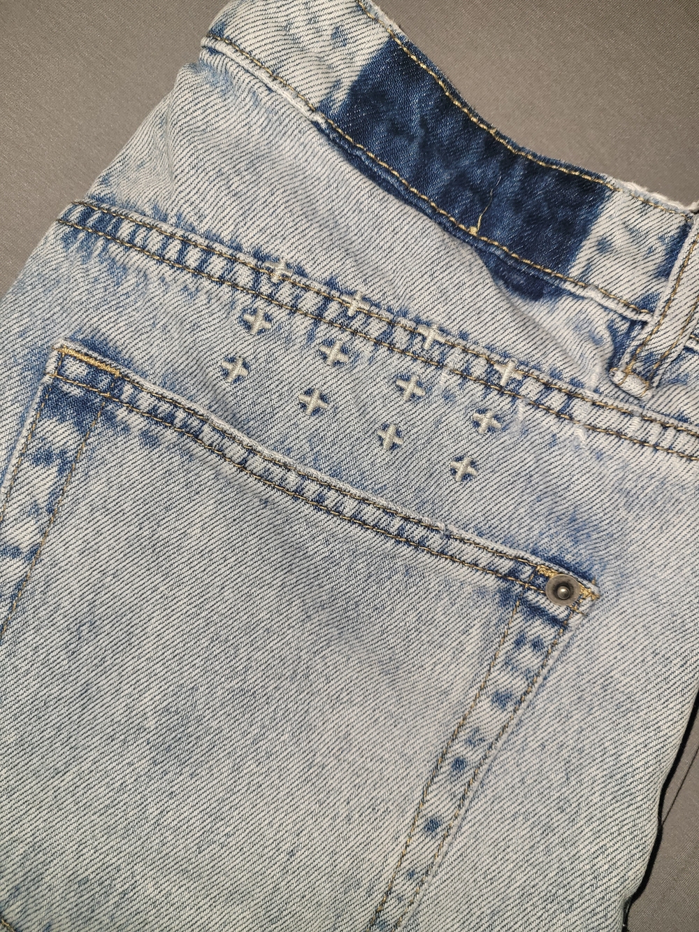 Ksubi Pale Wash Straight Leg Women's Jeans - Picture 3 of 7